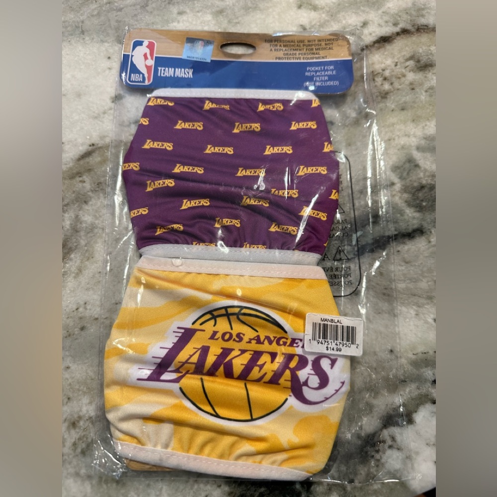 NIP NBA Lakers masks